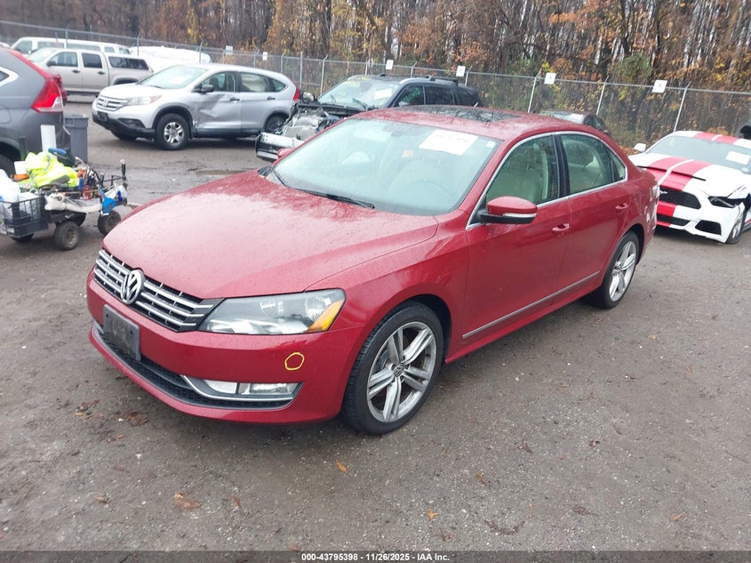 1VWCT7A33FC023637 2015 VOLKSWAGEN PASSAT photo no. 2