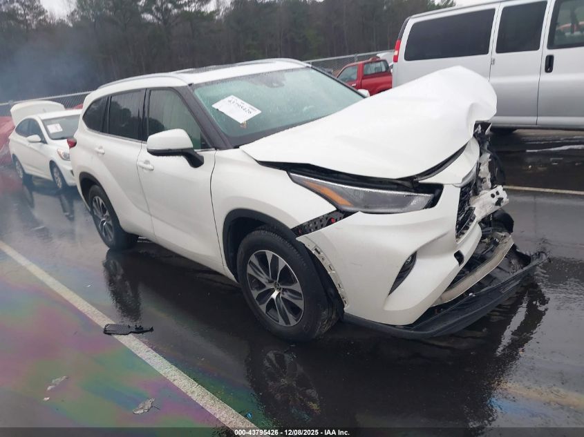 TOYOTA HIGHLANDER XLE