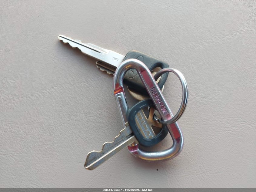 2000 Ford F550 Super Duty Stripped Chass VIN: 1FCNF53S5Y0A07195 Lot: 43795437