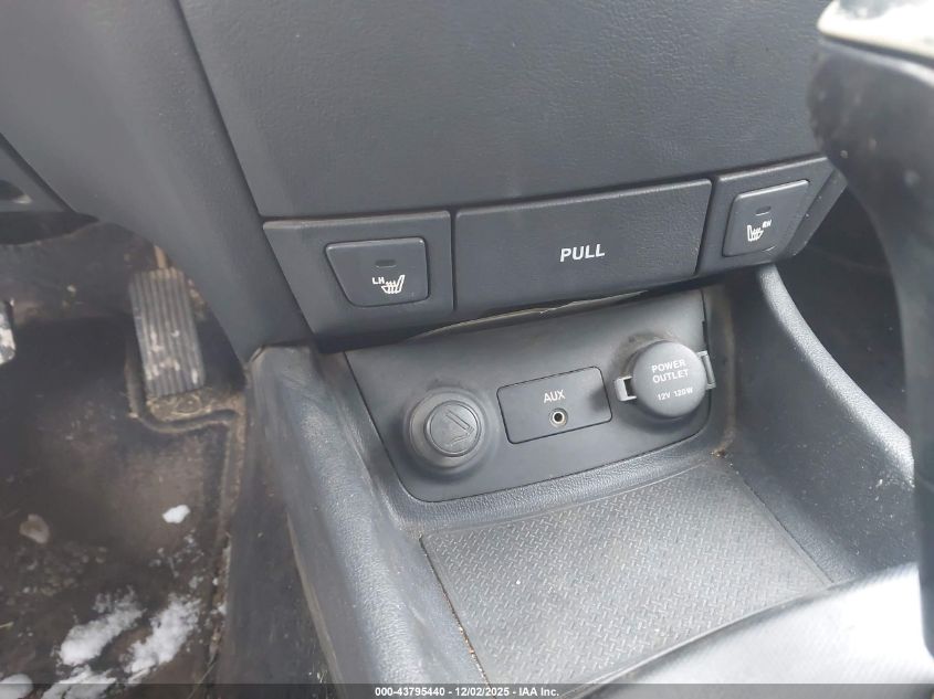 2007 Hyundai Elantra Gls/Limited/Se VIN: KMHDU46D87U090388 Lot: 43795440