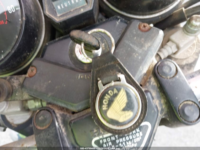 1981 Honda Cb900 C VIN: 1HFSC0408BA117399 Lot: 43795455