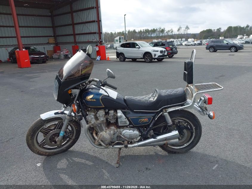 1981 Honda Cb900 C VIN: 1HFSC0408BA117399 Lot: 43795455