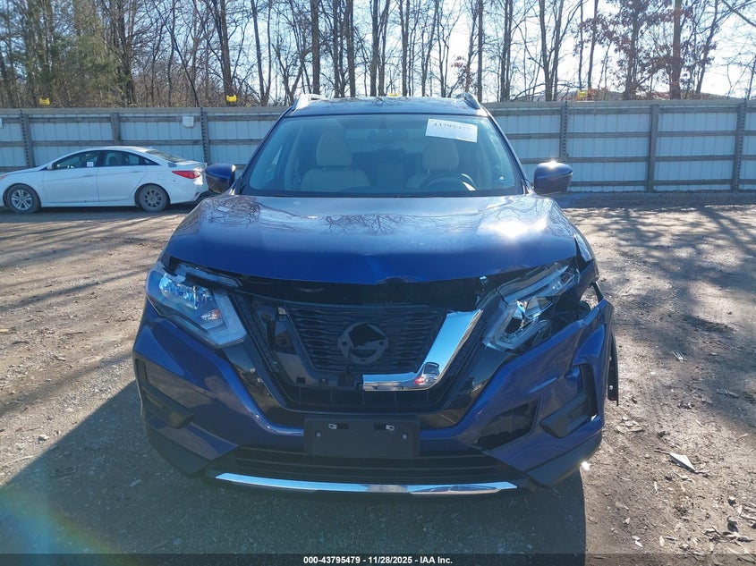 2017 Nissan Rogue Sv VIN: 5N1AT2MV2HC735825 Lot: 43795479