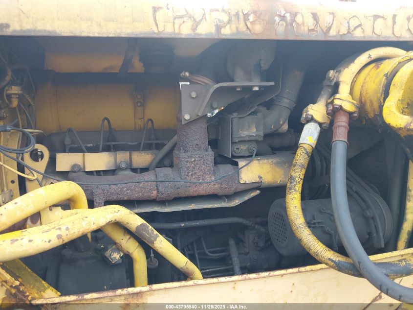 1900 International Td-15 VIN: TD15BP7432 Lot: 43795540