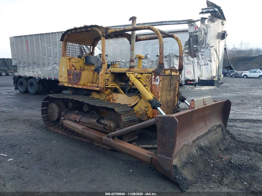 1900 International Td-15 VIN: TD15BP7432 Lot: 43795540