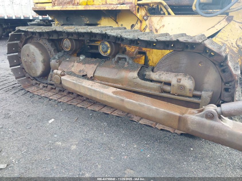 1900 International Td-15 VIN: TD15BP7432 Lot: 43795540