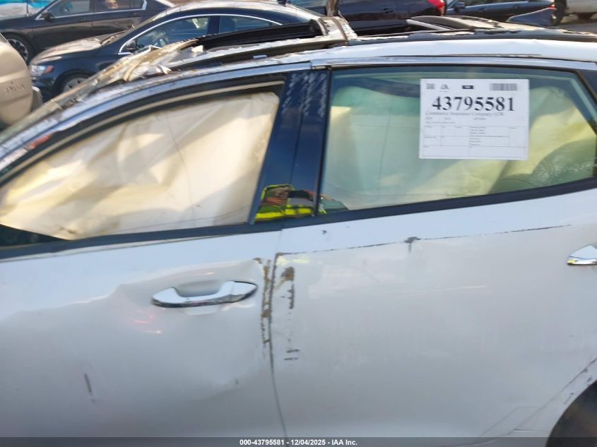 2019 Kia Optima S VIN: 5XXGT4L37KG377638 Lot: 43795581