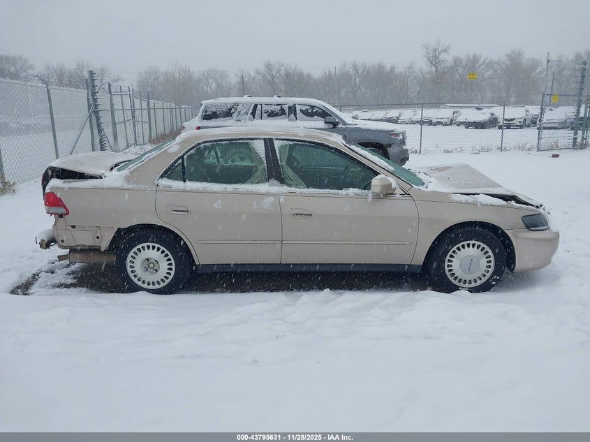 2001 Honda Accord 2.3 Lx VIN: JHMCG56431C007460 Lot: 43795631