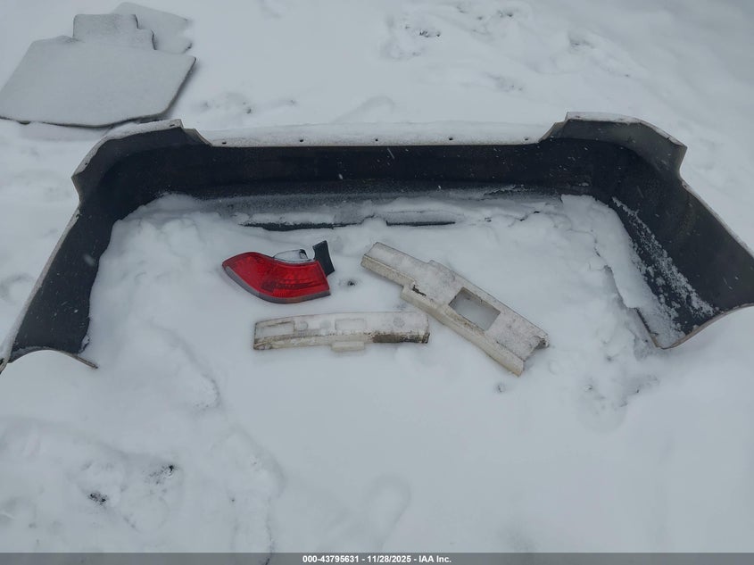 2001 Honda Accord 2.3 Lx VIN: JHMCG56431C007460 Lot: 43795631