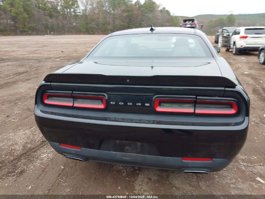 2017 Dodge Challenger Sxt Plus VIN: 2C3CDZAGXHH560573 Lot: 43795640