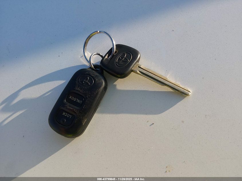 2004 Toyota Corolla Le VIN: 1NXBR32E94Z194806 Lot: 43795645