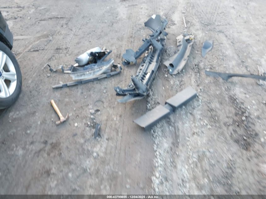 2016 Ford Escape Se VIN: 1FMCU9G96GUA16423 Lot: 43795655