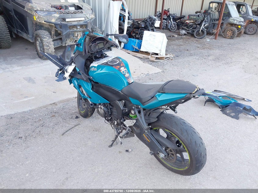 VIN JKBZXJH14MA007156 2021 KAWASAKI ZX636 K
