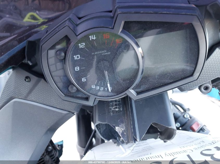 2021 Kawasaki Zx636 K VIN: JKBZXJH14MA007156 Lot: 43795700