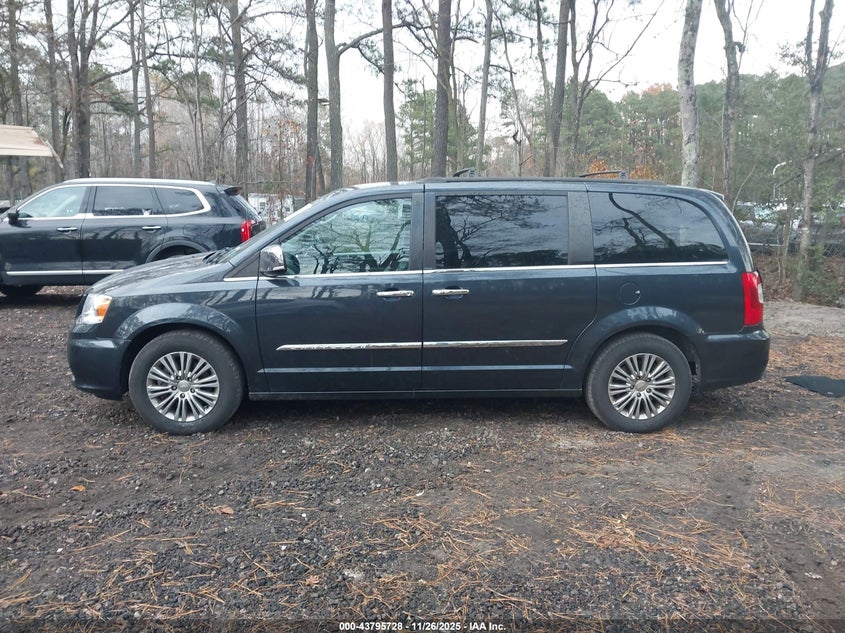 2014 Chrysler Town & Country Touring-L VIN: 2C4RC1CG8ER133065 Lot: 43795728