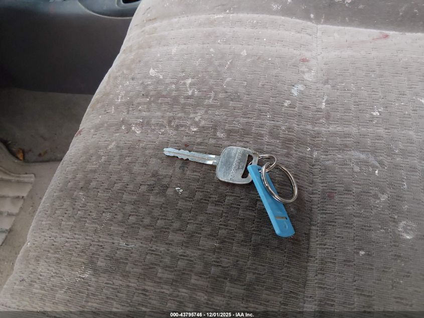 2004 Toyota Tundra Sr5 V8 VIN: 5TBDT44194S441625 Lot: 43795746