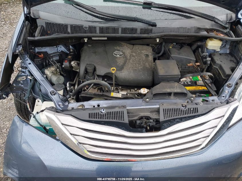 2017 Toyota Sienna Xle 8 Passenger VIN: 5TDYZ3DCXHS767751 Lot: 43795756