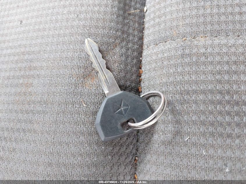 2005 Dodge Dakota Slt VIN: 1D7HW48N75S189529 Lot: 43795820