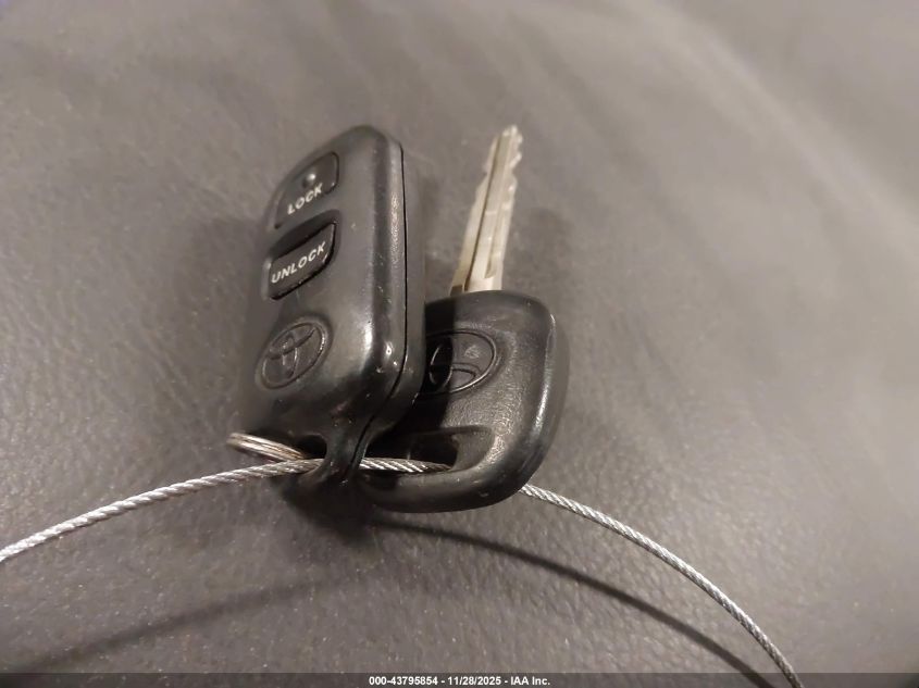 2008 Toyota Corolla S VIN: 1NXBR32E08Z008673 Lot: 43795854