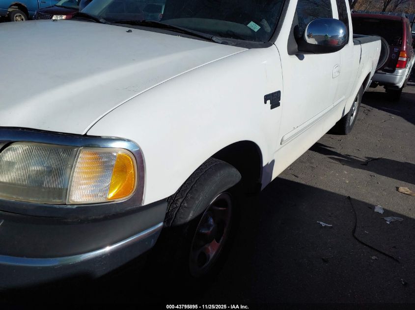 2000 Ford F-150 Lariat/Work Series/Xl/Xlt VIN: 1FTRX17L2YNB18915 Lot: 43795895