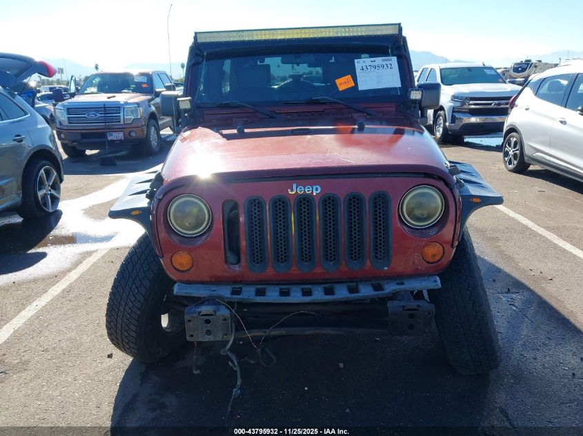 2007 Jeep Wrangler Unlimited X VIN: 1J8GB39187L175989 Lot: 43795932