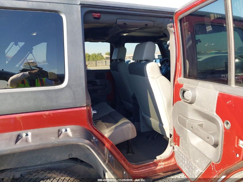 2007 Jeep Wrangler Unlimited X VIN: 1J8GB39187L175989 Lot: 43795932