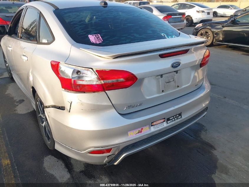 2015 Ford Focus Se VIN: 1FADP3F26FL294671 Lot: 43795935