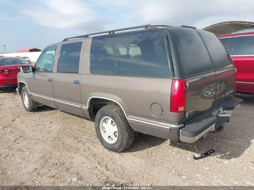 3GNEC16R6WG109972 1998 CHEVROLET EXPRESS photo no. 3