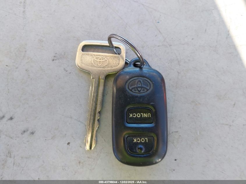 2001 Toyota Camry Ce/Le/Xle VIN: JT2BG22K110576589 Lot: 43796044