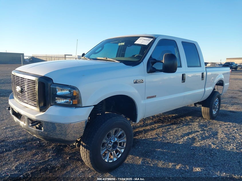 1FTSW21P35EA63294 2005 FORD F250 photo no. 2