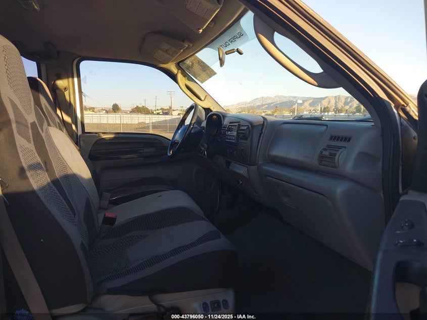 1FTSW21P35EA63294 2005 FORD F250 photo no. 5