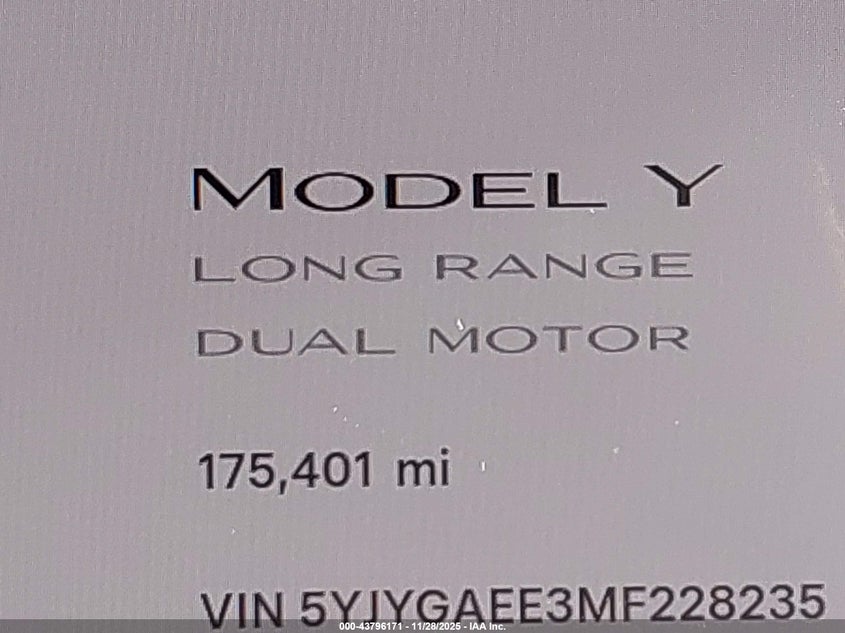 2021 Tesla Model Y Long Range Dual Motor All-Wheel Drive VIN: 5YJYGAEE3MF228235 Lot: 43796171