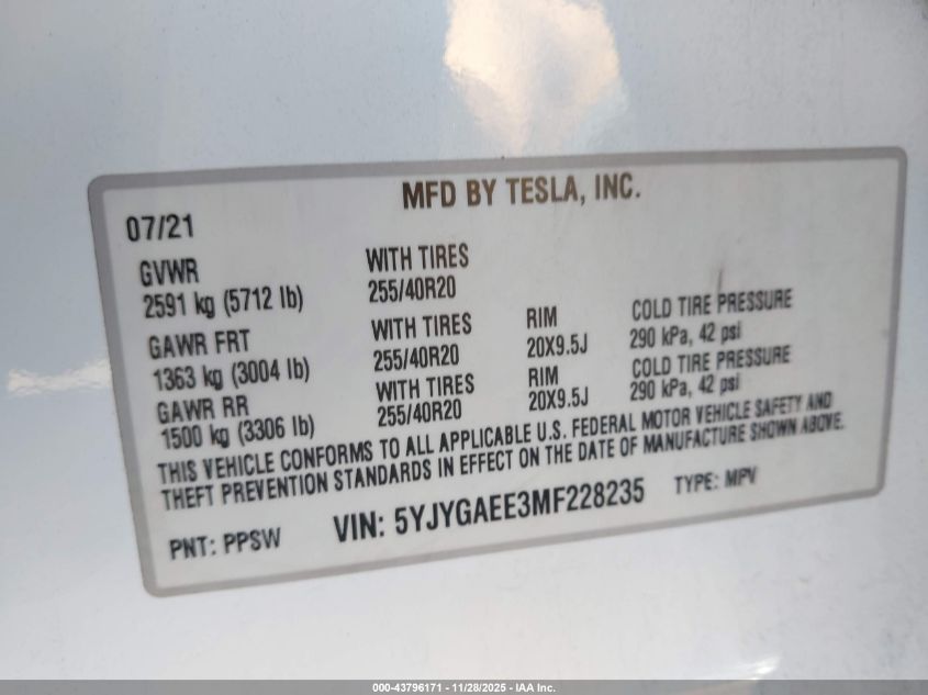 2021 Tesla Model Y Long Range Dual Motor All-Wheel Drive VIN: 5YJYGAEE3MF228235 Lot: 43796171