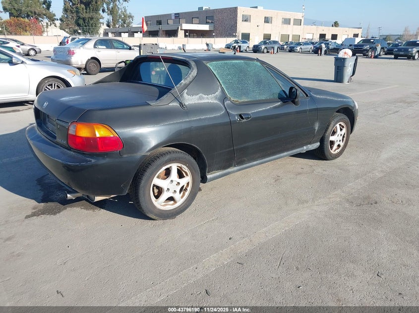 JHMEH6167TS000802 1996 HONDA CIVIC photo no. 4