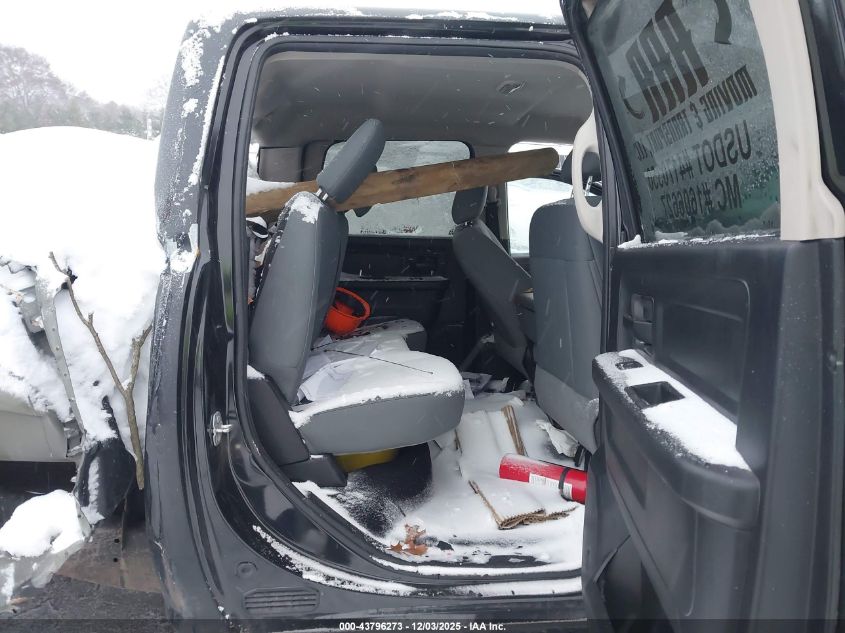 2018 Ram 3500 Tradesman 4X4 8' Box VIN: 3C63R3GL5JG299350 Lot: 43796273