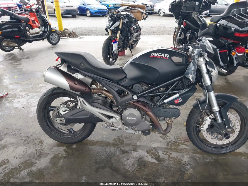 2012 Ducati Monster 696 VIN: ZDM1RADN2CB053219 Lot: 43796311