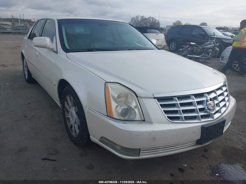 1G6KD57Y98U133126 2008 Cadillac Dts 1Sb auction photo 1