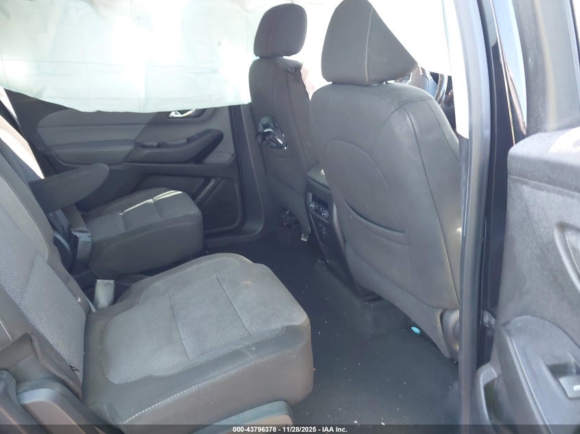 2018 Chevrolet Traverse 1Lt VIN: 1GNERGKW7JJ151393 Lot: 43796378