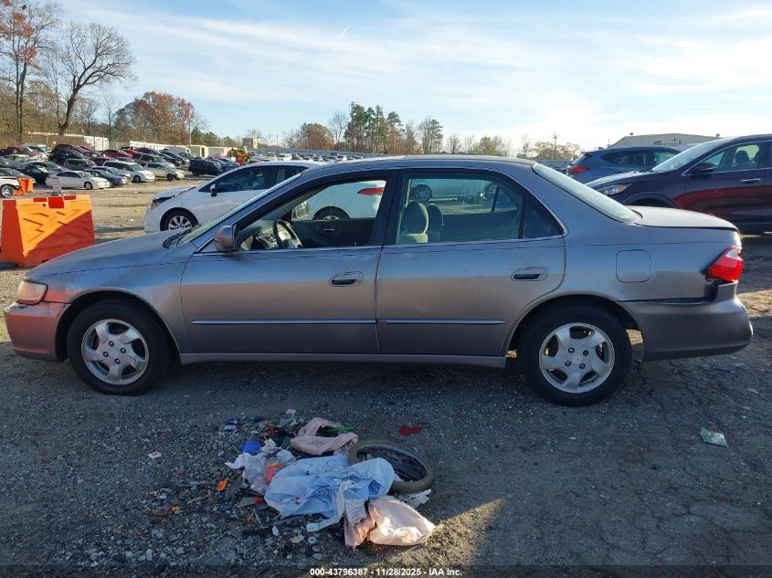 2000 Honda Accord 2.3 Ex VIN: 1HGCG5655YA102748 Lot: 43796387