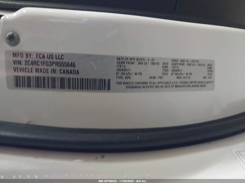 2023 Chrysler Pacifica Touring VIN: 2C4RC1FG3PR555646 Lot: 43796432