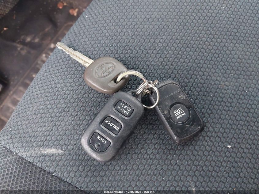 2008 Toyota Matrix Xr VIN: 2T1KR32E48C703613 Lot: 43796486