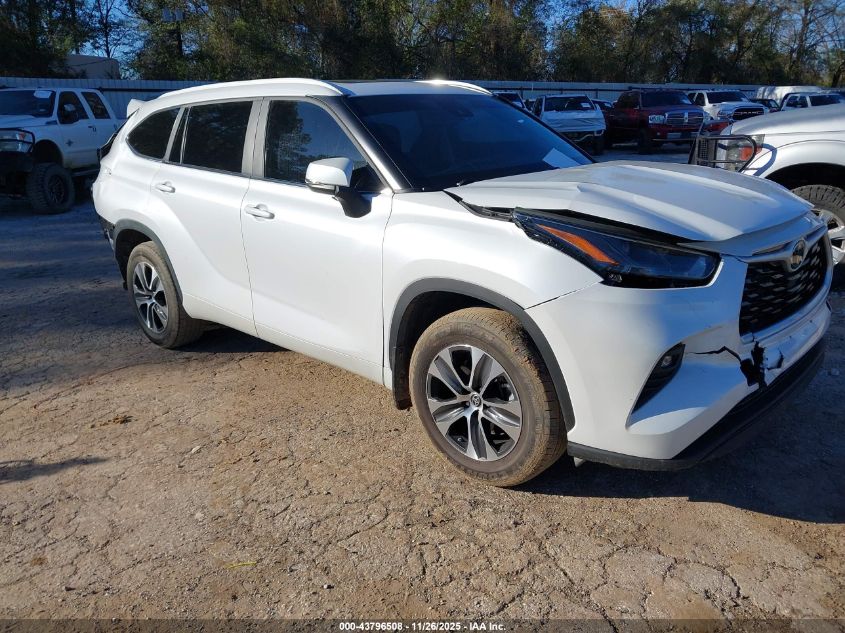 TOYOTA HIGHLANDER XLE