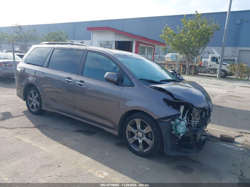 TOYOTA SIENNA SE 8 PASSENGER