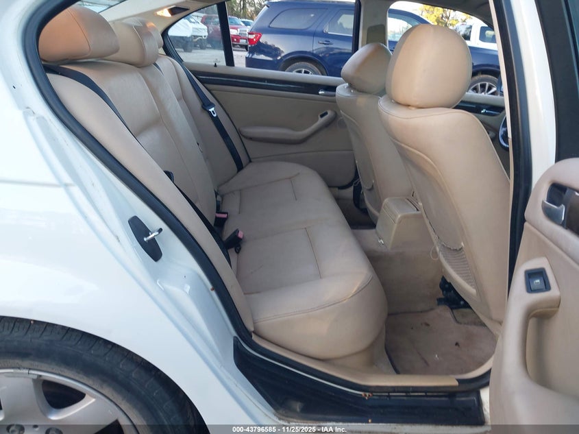 2003 BMW 325I VIN: WBAEV33453KL86816 Lot: 43796585