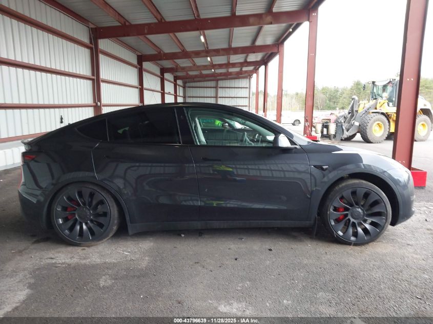 2024 Tesla Model Y Performance Dual Motor All-Wheel Drive VIN: 7SAYGDEF5RA328497 Lot: 43796639