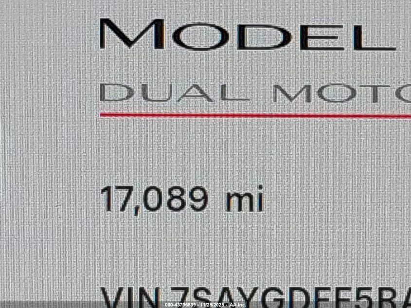 2024 Tesla Model Y Performance Dual Motor All-Wheel Drive VIN: 7SAYGDEF5RA328497 Lot: 43796639
