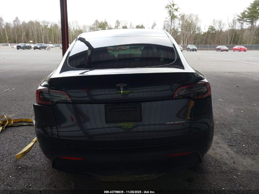 2024 Tesla Model Y Performance Dual Motor All-Wheel Drive VIN: 7SAYGDEF5RA328497 Lot: 43796639