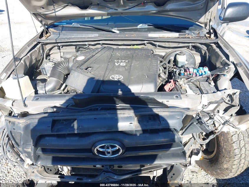 2005 Toyota Tacoma Base V6 VIN: 5TEUU42N05Z021458 Lot: 43796684