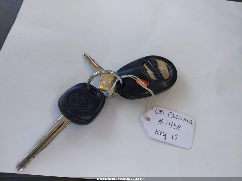 2005 Toyota Tacoma Base V6 VIN: 5TEUU42N05Z021458 Lot: 43796684