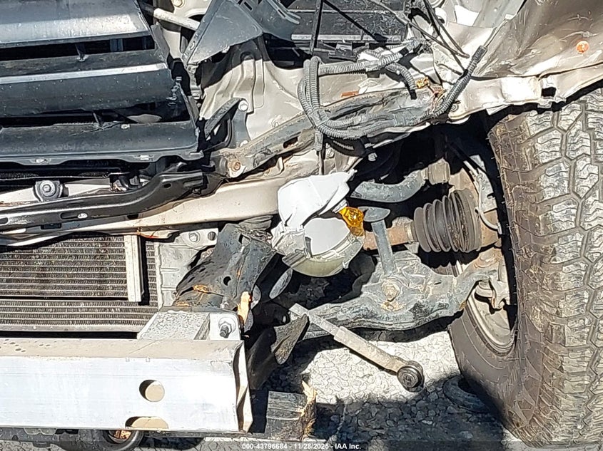 2005 Toyota Tacoma Base V6 VIN: 5TEUU42N05Z021458 Lot: 43796684